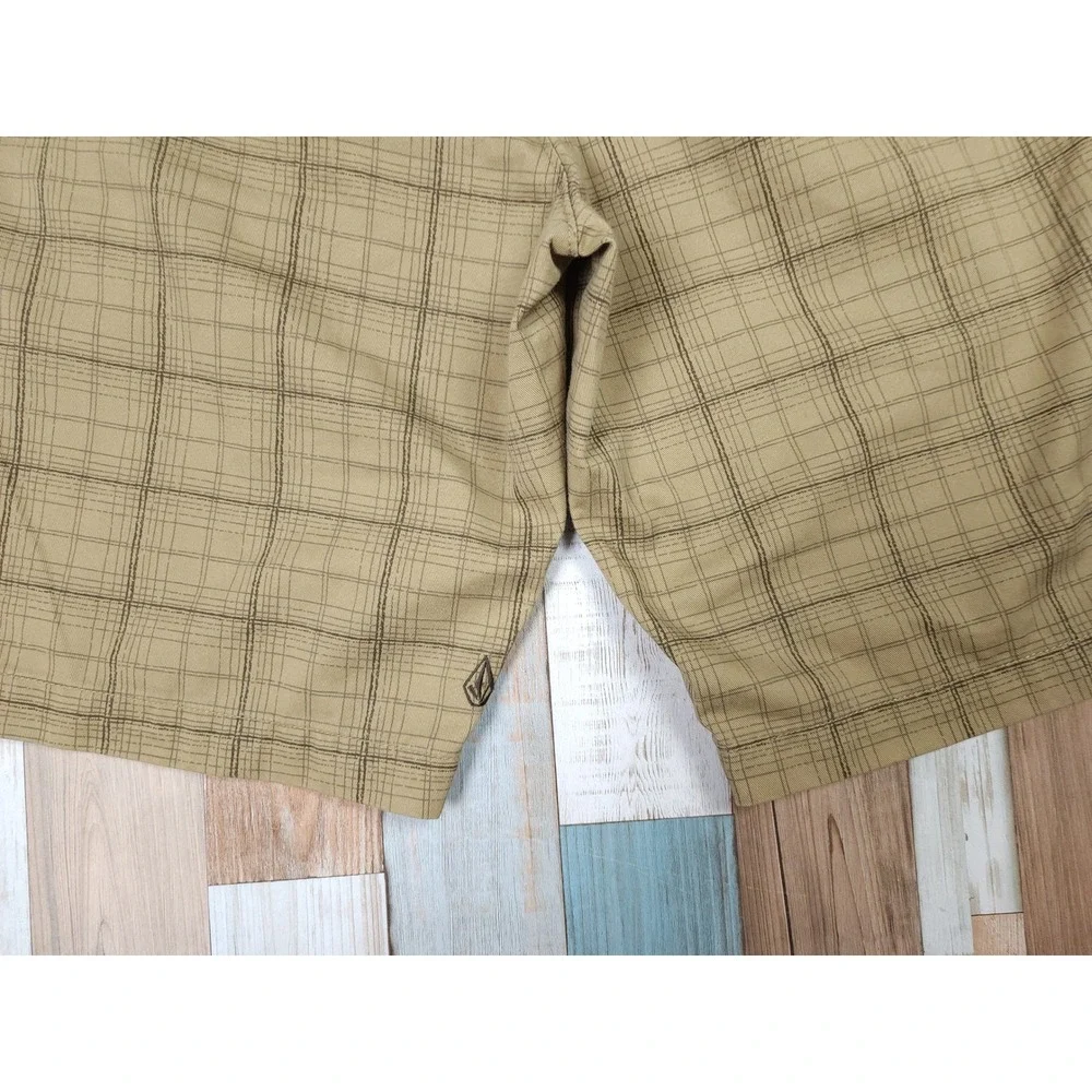Volcom Frickin Painted Plaid Chino Shorts Mens 29 Khaki Tan A09310S0 Skate